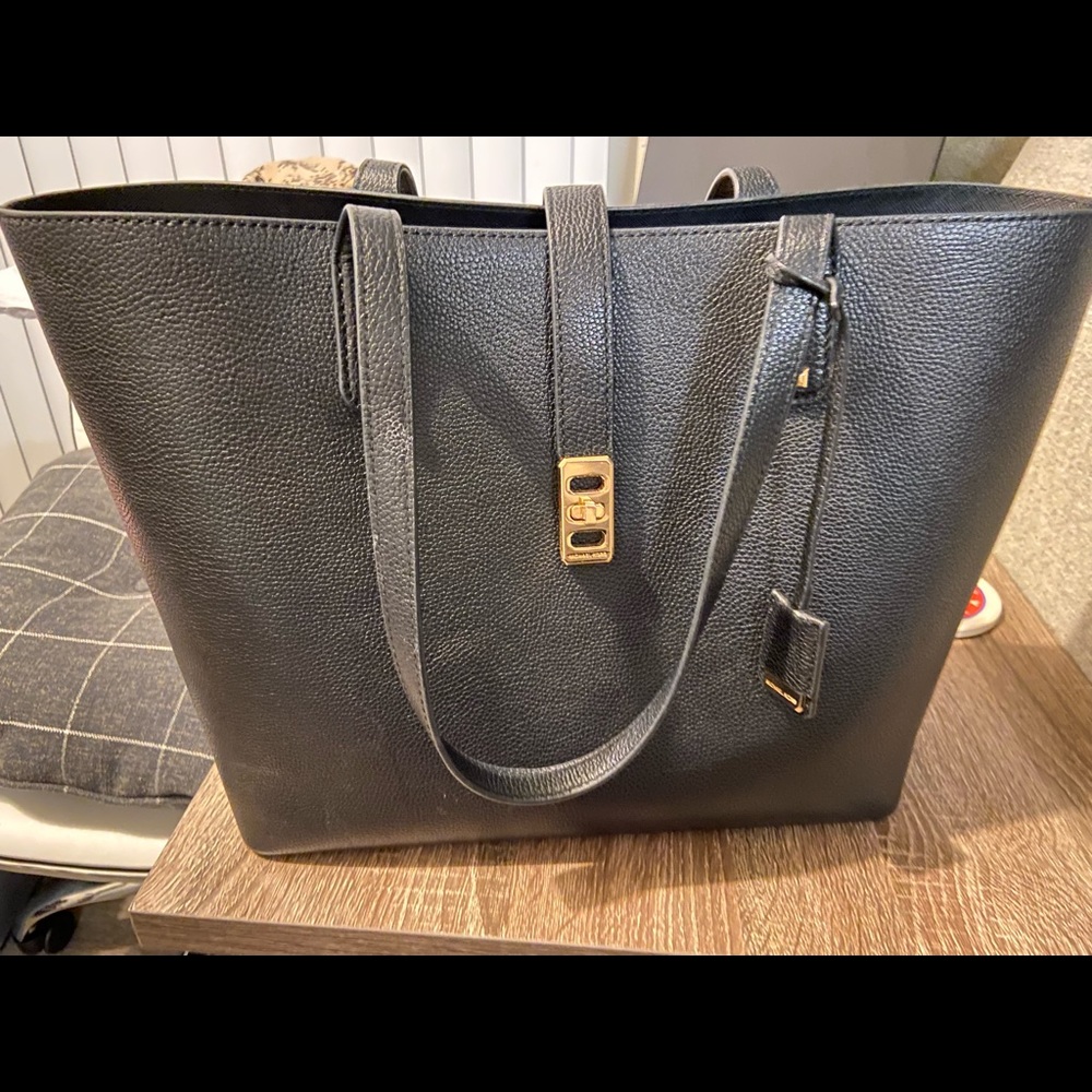 MICHAEL KORS BLACK TOTE PURSE